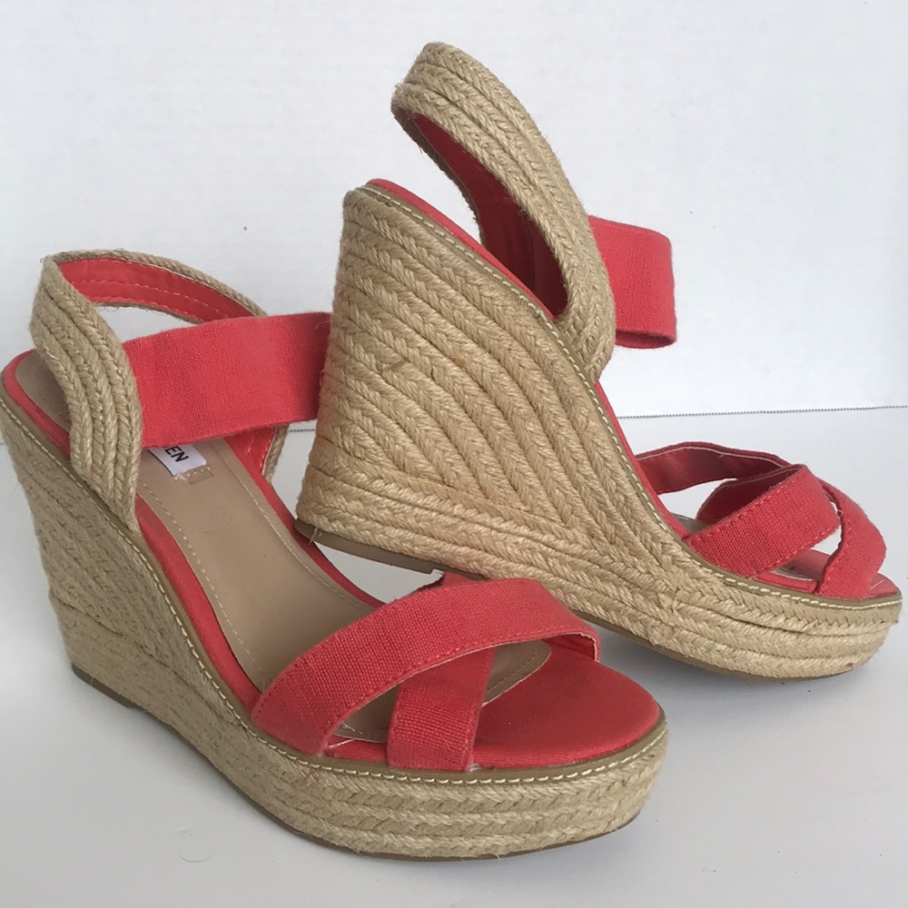 Beautiful Steve Madden Heels - Picture 6 of 6